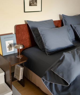 bleu-denim-passepoil-blanc