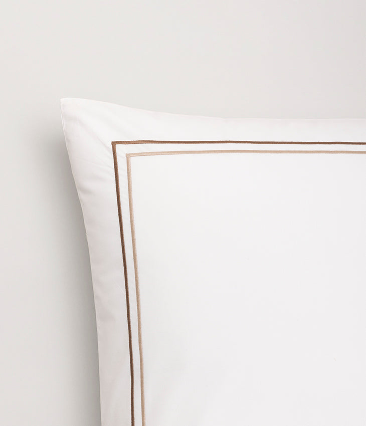 double-bourdon-greige  featured