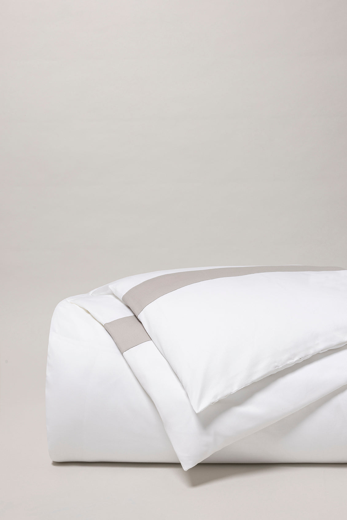 bicolore-greige featured