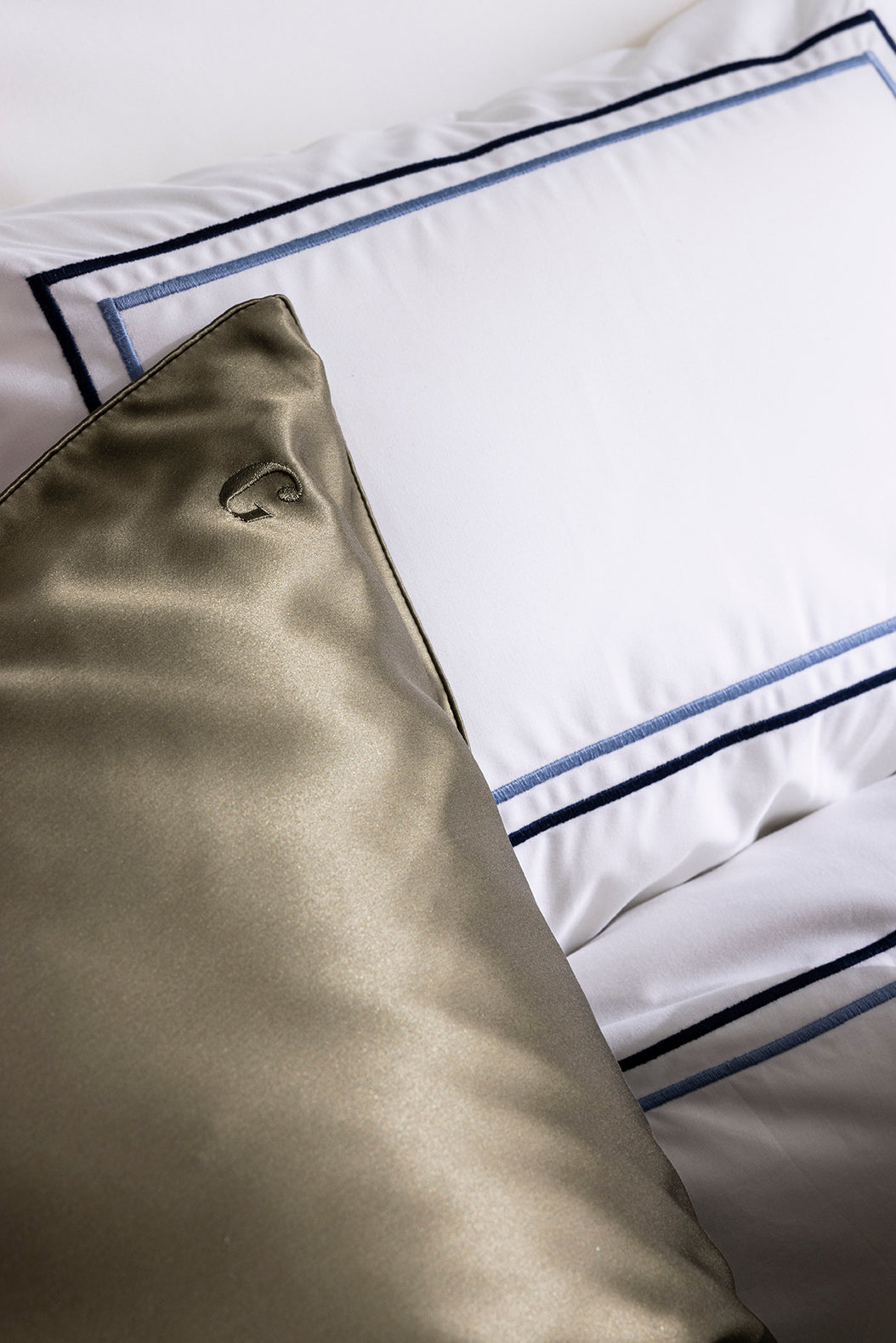 Taie d'oreiller en pure soie de mûrier Olive