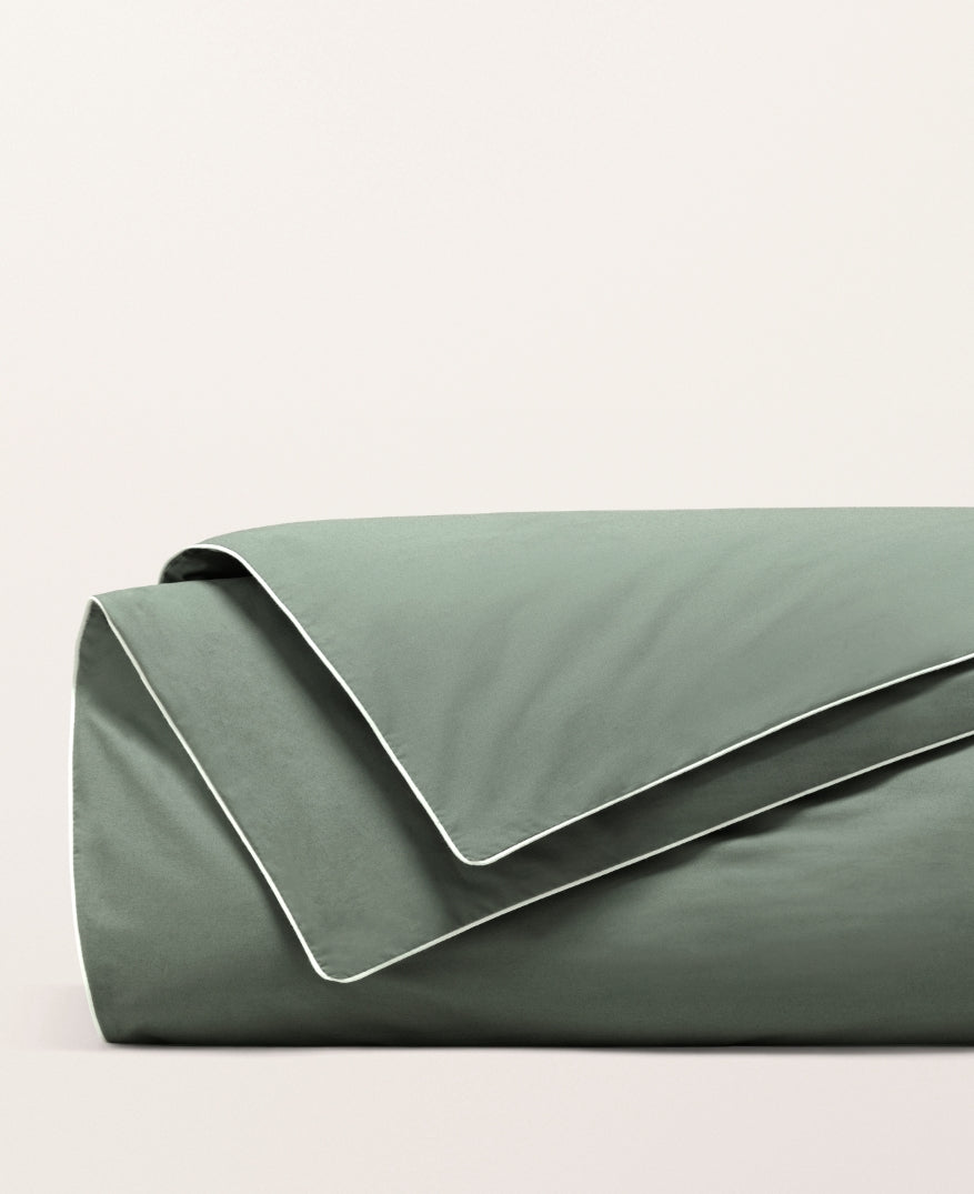 Housse de couette passepoil percale Vert cendré passepoil blanc