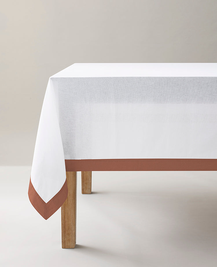 Nappe en lin lavé et coton Blanc / sienne