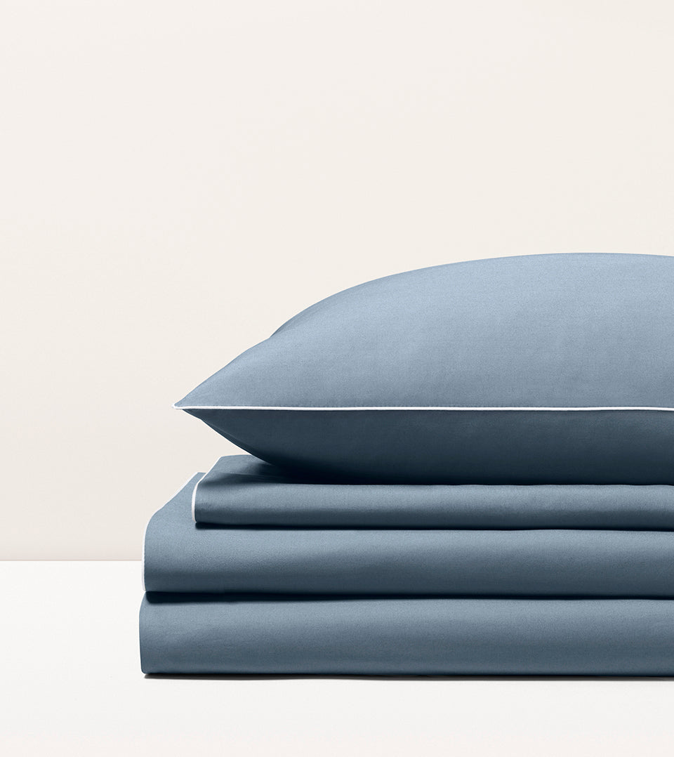 bleu-denim-passepoil-blanc featured