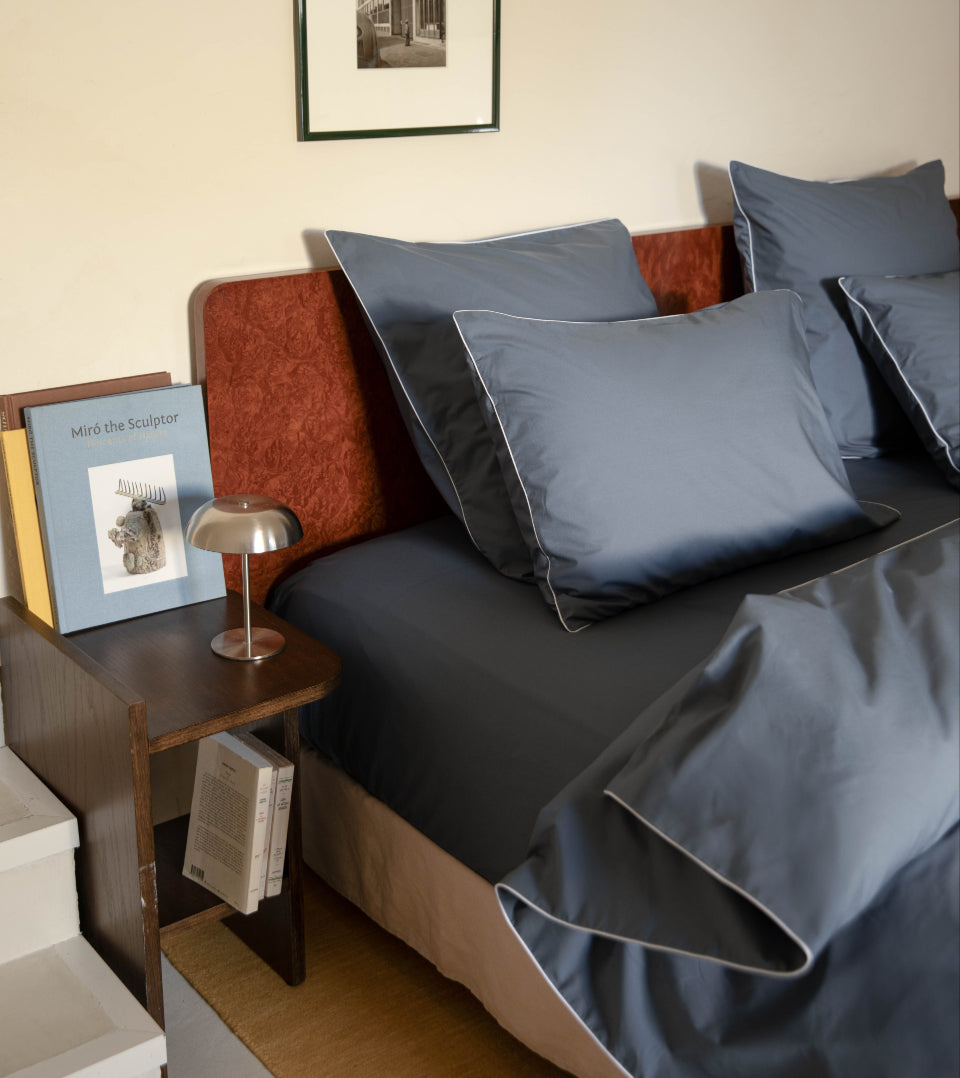 bleu-denim-passepoil-blanc