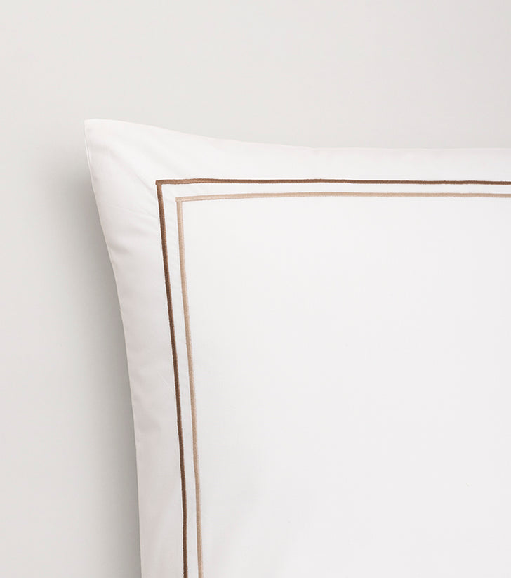 double-bourdon-greige  featured
