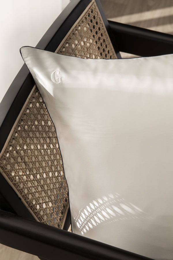 Taie d'Oreiller en Satin de Soie Taie d'Oreiller en Satin de Soie Adaptée pour Cheveux et Peau Taille Standard 20x30 Po avec Fermeture Éclair Cachée Douce Respirante Lisse et Fraîche pour Dormir Taie d'Oreiller en Satin de Soie Taie d'Oreiller en Satin de Soie Adaptée pour Cheveux et Peau Taille Standard 20x30 Po avec Fermeture Éclair Cachée Douce Respirante Lisse et Fraîche pour Dormir